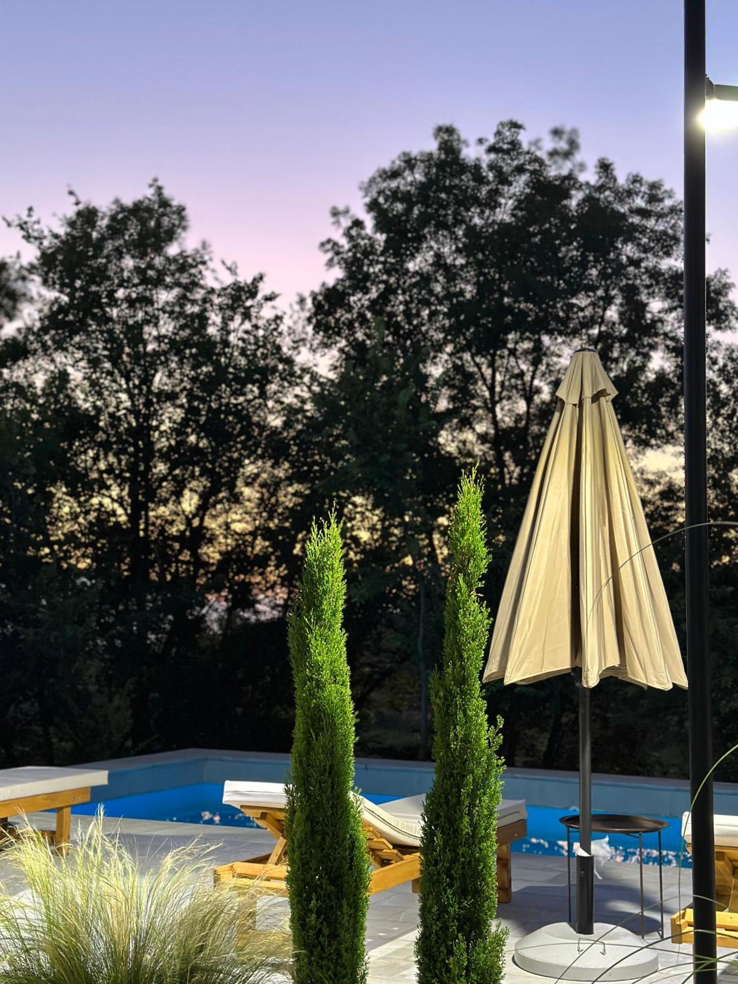 Hotel Restaurant Natyra E Qete Lezhë Zewnętrze zdjęcie