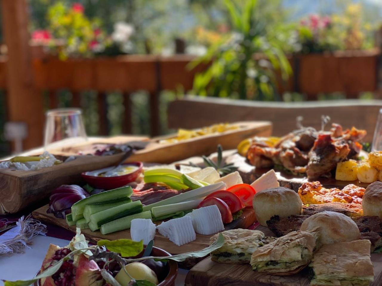 Hotel Restaurant Natyra E Qete Lezhë Zewnętrze zdjęcie